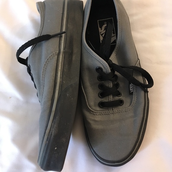 Vans - Picture 4 of 5